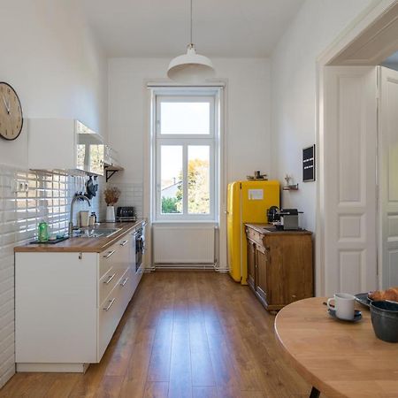 Goger Apartman Sopron Esterno foto