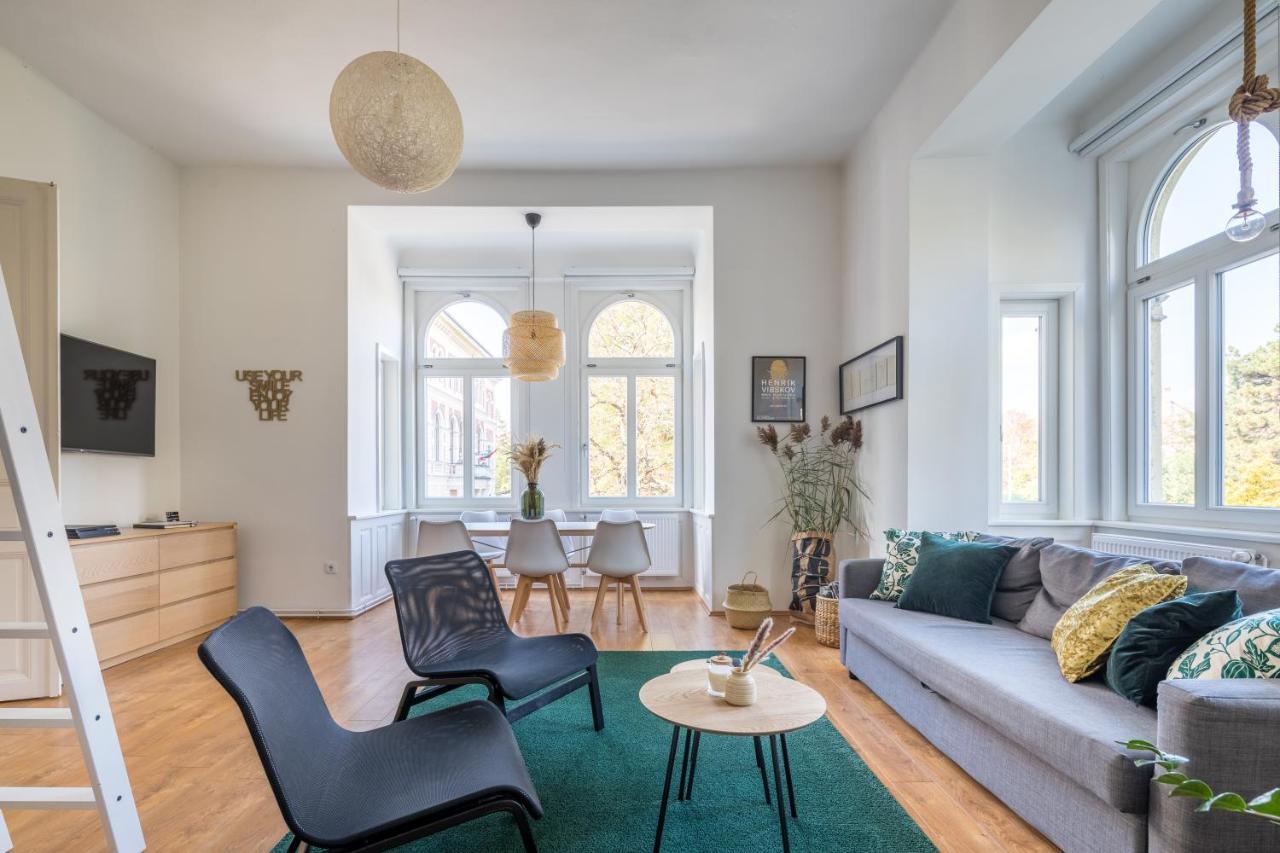 Goger Apartman Sopron Esterno foto